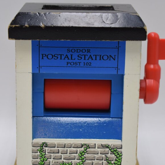 2003 Sodor Postal Station Post 102 Building Thomas the Train Wooden Railway Trai - Picture 3 of 8